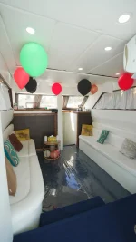YACHT